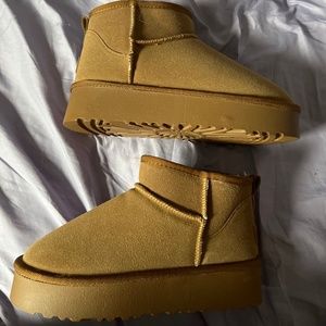 Bootleg platform uggs